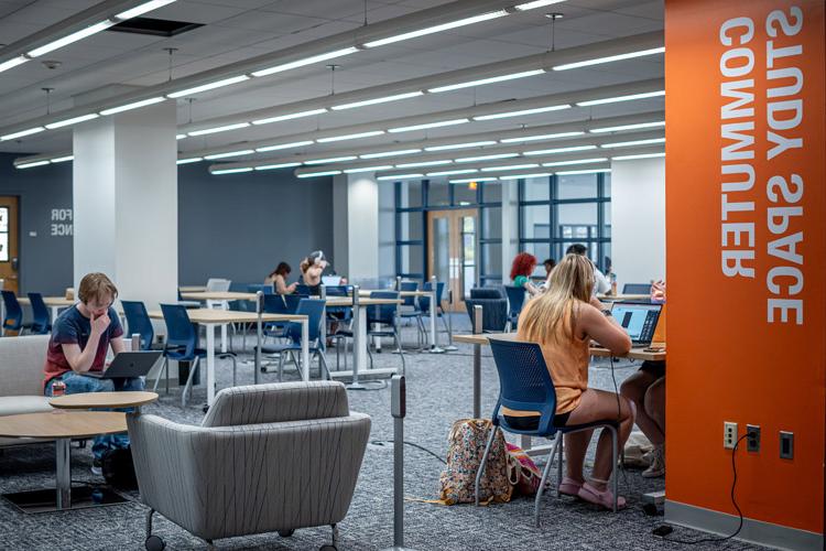 students in commuter study space